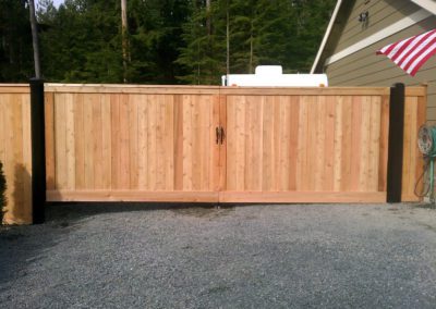 20-steel-framed-wood-DD-gate-with-steel-hinge-posts-400x284
