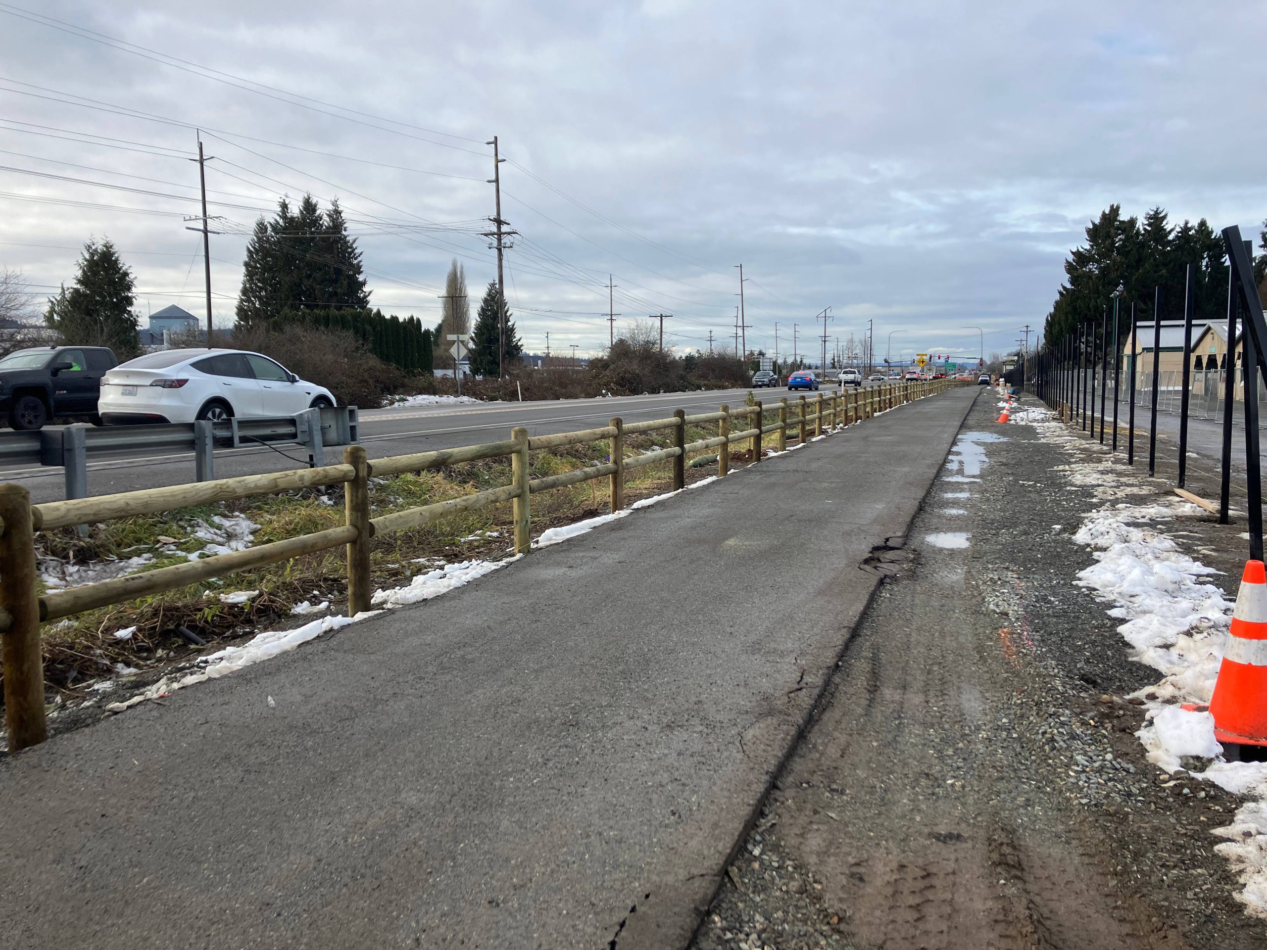 Post_and_Pole_Wood_Fence_(2)