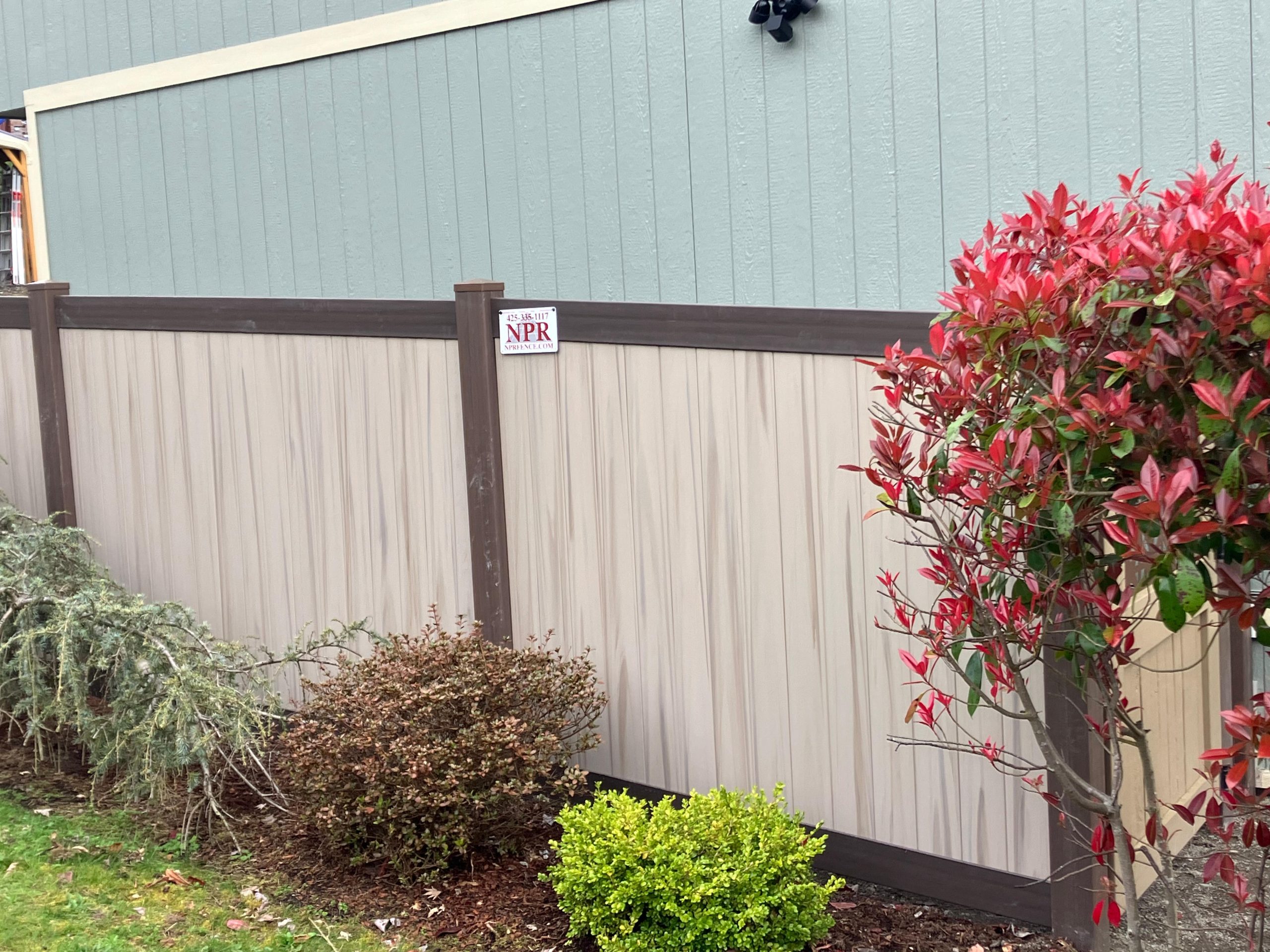 Vinyl Fence (21)