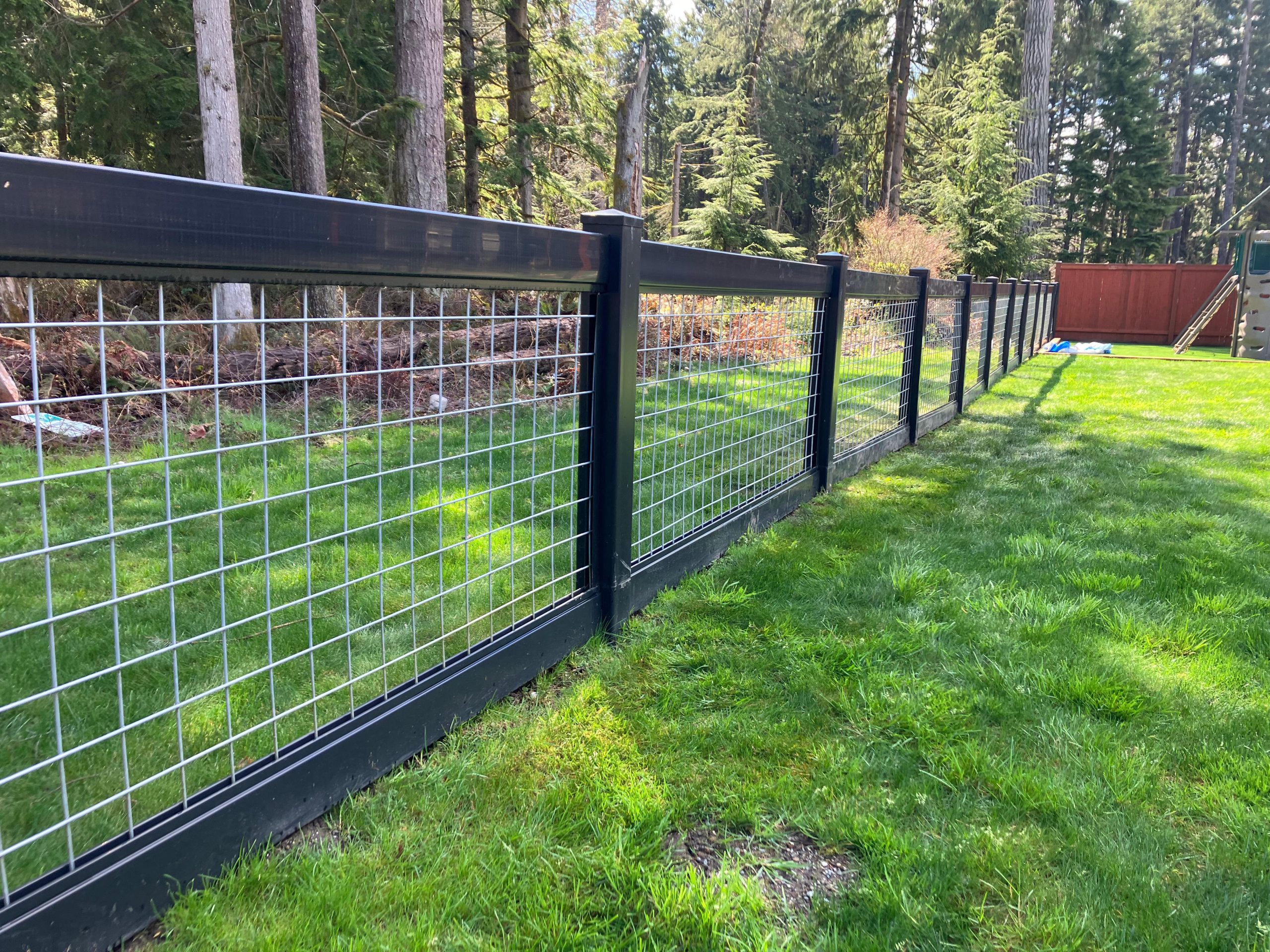 Vinyl Fence (8)